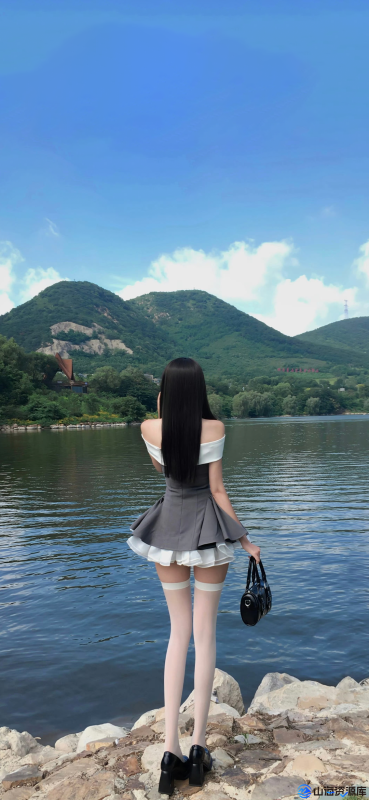 潮壁纸2025-12-03-山海资源库